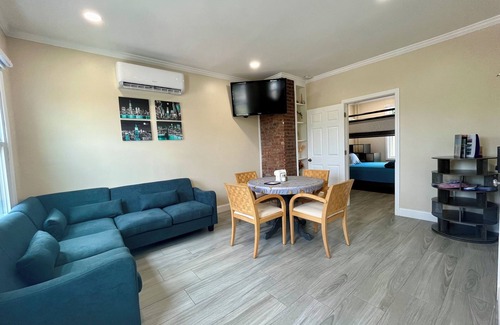 Stapleton Apartment | New York City Apartment Near The Free Ferry Boat in Staten Island!