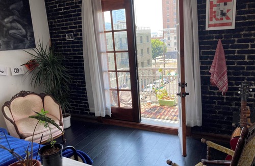 Westlake Apartment | New York-style 1 Bedroom Apartment by Downtown Los Angeles, Balcony Smoking OK!