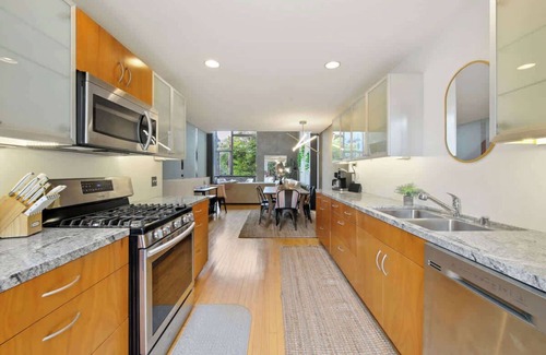East Village House | New York Style Loft in the Heart of Downtown San Diego