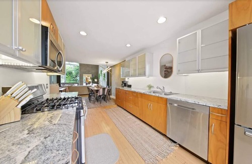 East Village House | New York Style Loft in the Heart of Downtown San Diego