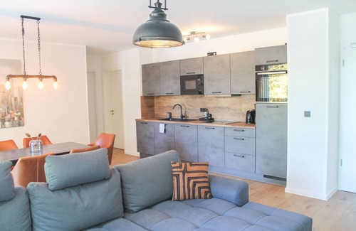 Goldgrube Apartment | New York style, parking lot, lockable bike box with charging facility