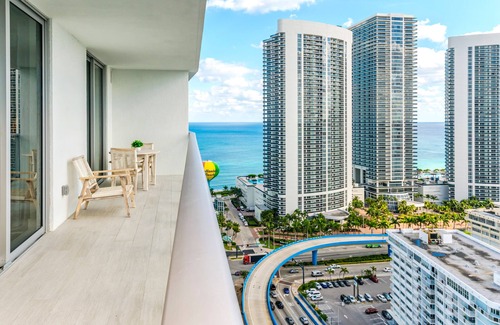 South Lake Apartment | New2019 Cornersuite Spectacular WaterViews