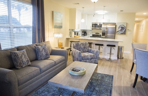 Miramar Beach Condo | NewBestChoice🌴2pools,1Hot, Internet,Tennis🌞BeachSvc,2 Chair,1 Umbrella,Sleep 6