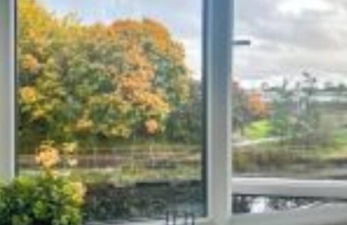 Clydebank Apartment | Newbuild Riverview 3BDR House near Glasgown