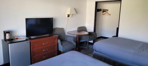 Newburgh Hotel | Newburgh Inn