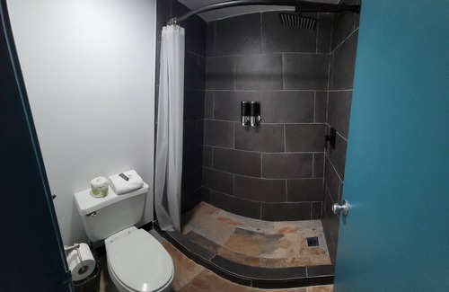 Newburgh Hotel | Newburgh Inn