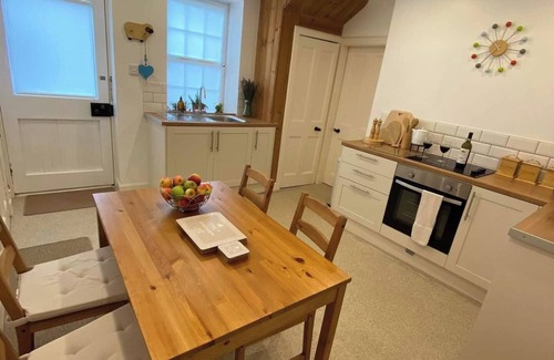 Newburgh Apartment | NewburghAprtment/Scotland/sleeps 4/FirePit/Garden