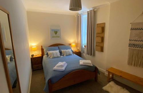 Newburgh Apartment | NewburghAprtment Scotland sleeps 4 FirePit Garden
