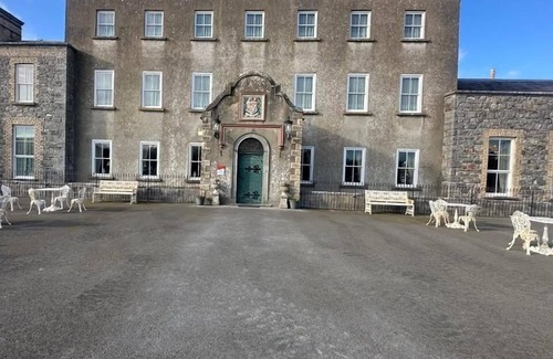 Ballymahon Hotel | Newcastle House Hotel