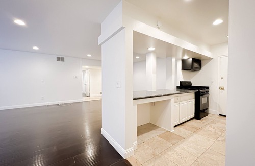 Encino Condo | Newcastle Property