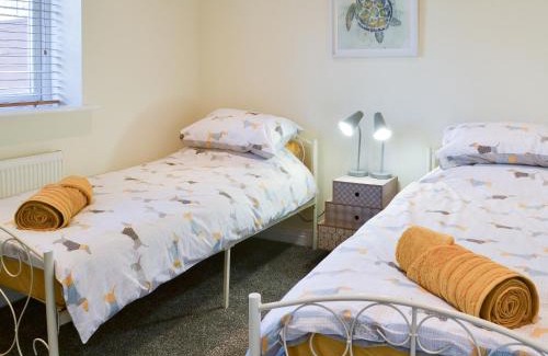 Flamborough House | Newcombe Cottage