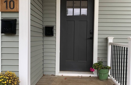 Lisbon Falls House | Newer 1 bedroom 1 bath furnished apartment in quiet Maine town