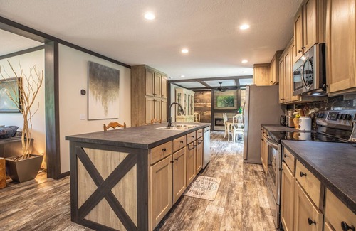 Gaffney Other | Newer 3-bedroom country farmhouse with bold creek & hot tub in Gaffney! Sleeps 5