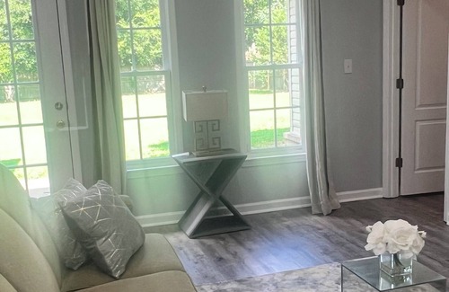 Selma House | Newer Built 4 Bedroom Home!
