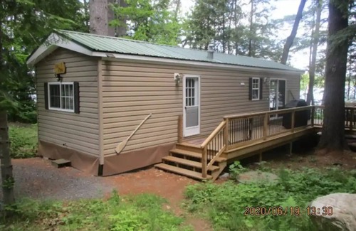 Cloyne Cottage | Newer Deluxe Cottage, Bon Echo Park