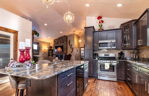 Miller Creek House | Newer high end luxury home