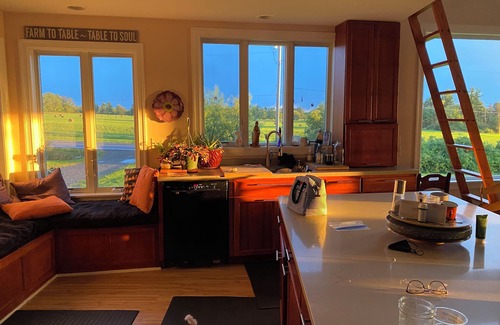 Ithaca House | Newer house for quiet groups, great views near Cornell and Ithaca downtown, 6-11