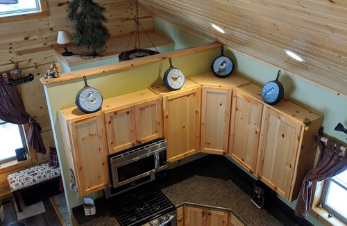 Winter Cabin | Newer Luxury Getaway in a Tranquil Setting