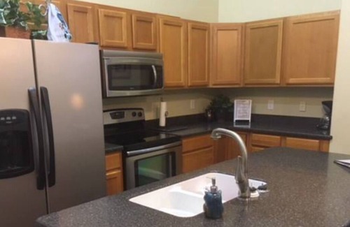 Houston House | Newer, quiet, spacious country home, great for relaxing or as a travel hub