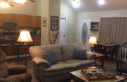 Houston House | Newer, quiet, spacious country home, great for relaxing or as a travel hub