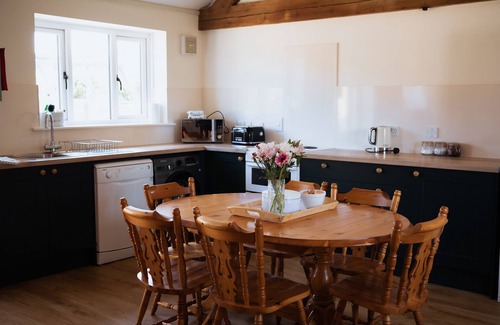 Blandford Forum Cottage | NEWFIELD FARM COTTAGES, pet friendly in Blandford Forum