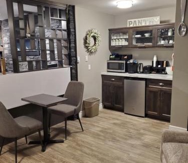 Conception Bay South Hotel | Newfound Inn & Suites