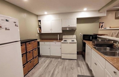 Bristol Condo | Newfound Lake Charming 2-bedroom condo AC & WiFi Bristol NH