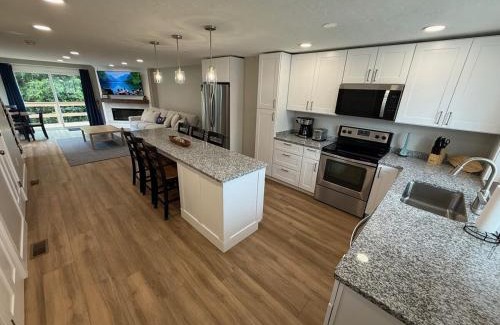 Bristol Apartment | Newfound Lakeside Retreat
