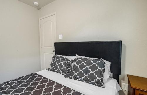 Channelview House | Newhouse/Grill/East houston/Channelview/Baytown/Sleeps 8