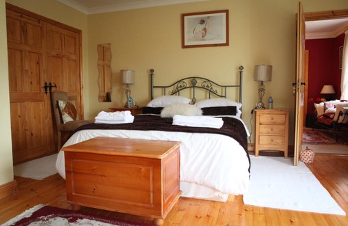Seven Houses Cross Roads House | Newlands Lodge