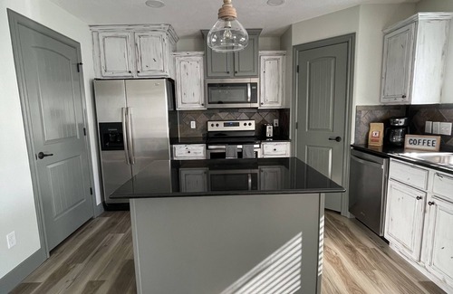 Roosevelt House | Newley Remodeled Townhome