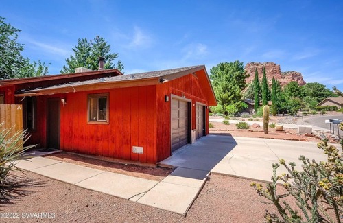 Oak Creek House | Newly acquired property that's a work in progress