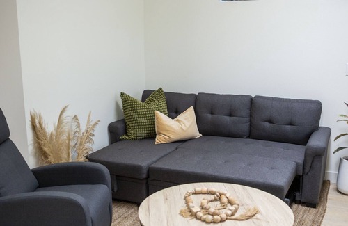 Gardena House | Newly Built 2BR / AC / BBQ + Firepit