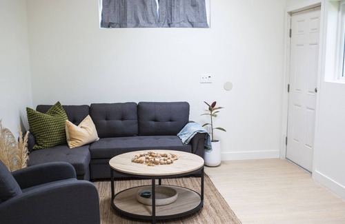 Gardena House | Newly Built 2BR / AC / BBQ + Firepit