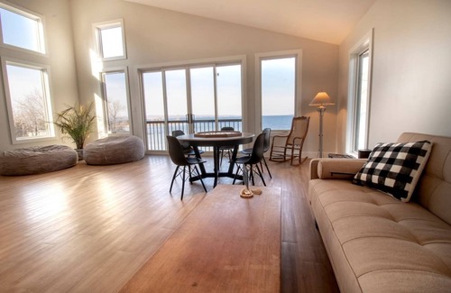 Port McNicoll House | Newly Built 3 bedroom Beachfront Home