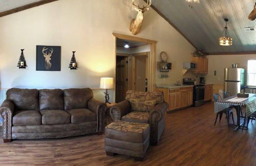 Independence Cabin | Newly built, 3 bedroom Cabin in a quiet neighborhood near Sardis Lake, MS.