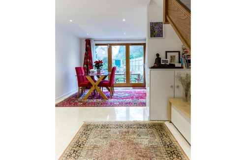 Cambridge House | Newly built 3BR home minutes from Addenbrooke's
