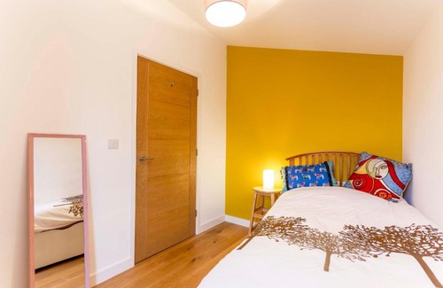 Cambridge House | Newly built 3BR home minutes from Addenbrooke's