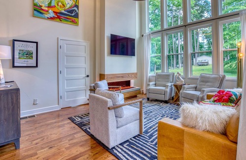 Counce House | Newly Built! 4 Bedroom Waterfront Lakehouse With Dock and Firepit!