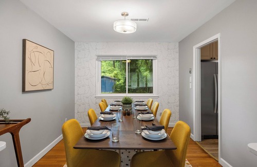 Hidden Valley House | Newly Built 4BD - Cozy Stay w/Movie & Games