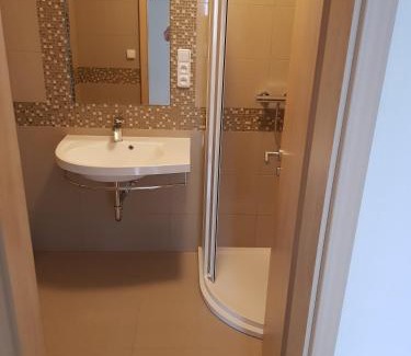 Bystrc Apartment | NEWLY BUILT APARTMENT 5 WITH BALCONY NEAR CENTER