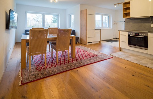Abenberg Apartment | Newly built apartment in a quiet location with parking in front of the door