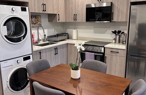 Sunset House | NEWLY BUILT Cozy Central 2-BR Hidden Gem