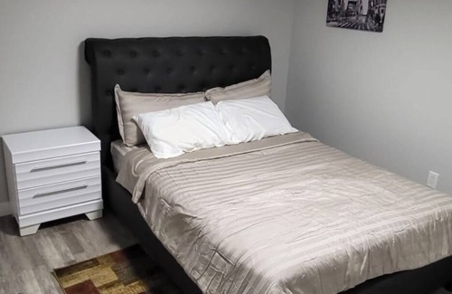 Winnipeg House | Newly built, Home Away from Home