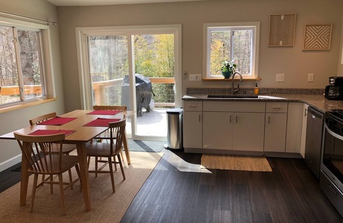 Fayetteville House | Newly built home less than 2 miles from the New River Gorge!