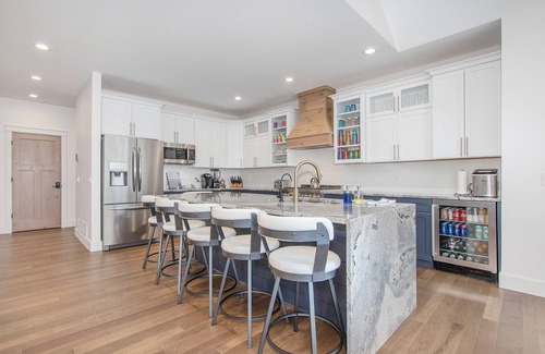 Ludington House | newly built house, beachfront, heated saltwater pool always 85°!