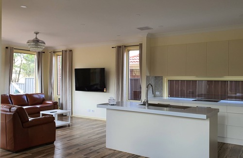 Normanville House | Newly built house in the middle of the Links Lady Bay Golf Course