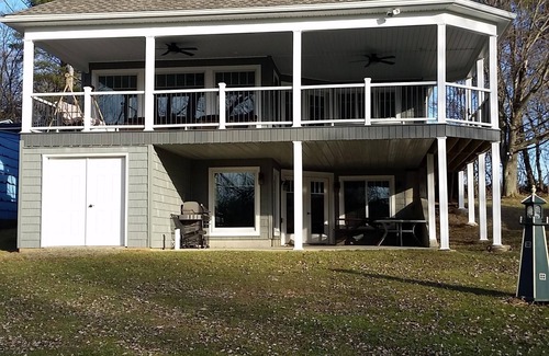 Rushford Lake House | Newly built lakefront cottage directly on Rushford Lake