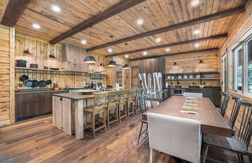 Island Park Cabin | Newly Built Luxury Yellowstone Retreat:6 Acres, Fire Pit,Private Decks,Heat & AC