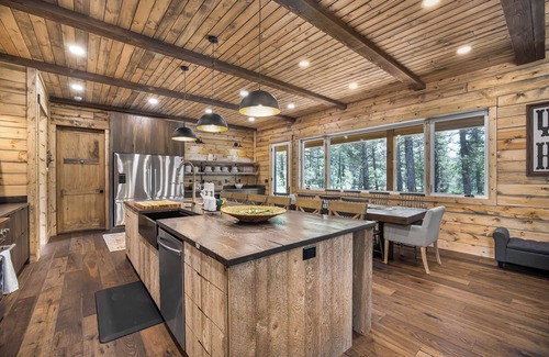 Island Park Cabin | Newly Built Luxury Yellowstone Retreat:6 Acres, Fire Pit,Private Decks,Heat & AC